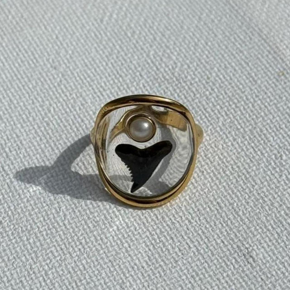Shark tooth and pearl resin ring with 18K gold-plated stainless steel setting